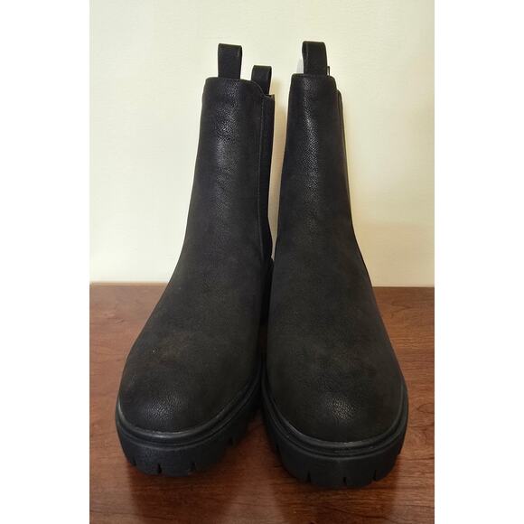 Journee Collection Women's Ivette Pull On Block Heel Booties Black- Size 10 - Picture 2 of 5